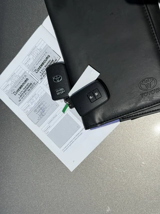 Toyota Yaris Toyota Yaris 1.5 Hybrid Lease Navi Keyless Led - afbeelding nr 4