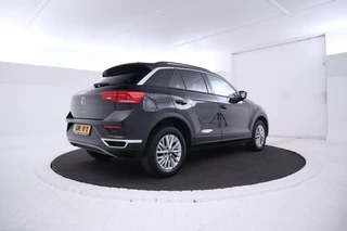 Volkswagen T-Roc Apple Carplay/Android Auto, Parkeersensoren - afbeelding nr 4