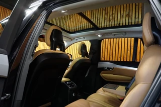 Volvo XC90 Volvo XC90 2.0 T8 TWIN ENGINE R-DESIGN PANORAMADAK - afbeelding nr 35