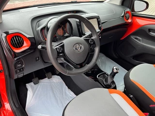 Toyota Aygo Toyota Aygo 1.0 VVT-i X-Cite 5-deurs | Navi | NL auto - afbeelding nr 11