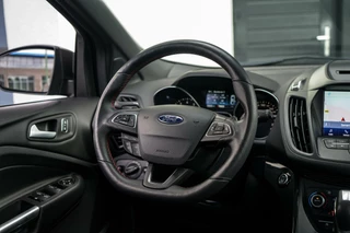 Ford Kuga Ford Kuga 1.5 EcoBoost ST Line PANO / CAMERA / STUURVERWARMING - afbeelding nr 13