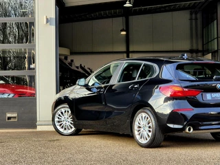 BMW 1 Serie BMW 1-serie 118i Executive 140PK Automaat |Navi|Clima|PDC - afbeelding nr 8