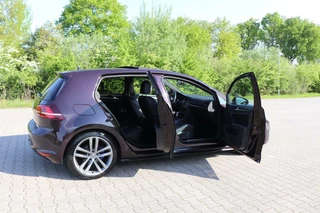 Volkswagen Golf Volkswagen Golf 1.4 TSI GTE  Leder | Panoramadak | 204pk Hybride Power | stoelverwarming adaptive cruise uitstraling! - afbeelding nr 45