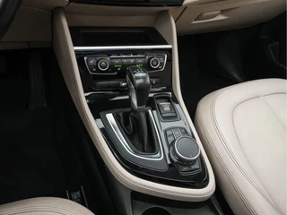 BMW 2 Serie BMW 2 Serie Gran Tourer 218D High Executive Luxury-Line 7-Pers Aut. *PANO | NAVI-FULLMAP | LUXURY-LEATHER | FULL-LED | ECC | KEYLESS | HEATED-COMFORTSEATS | SHIFT-PADDLES | AMBIENT-LIGHT | CAMERA | HEAD UP | PDC | TOWBAR | 17