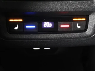 Volkswagen Golf Volkswagen Golf 1.4 eHybrid Style | Stoel & stuurverwarming |  Massage | Carplay | Memory | Achterbankverwarming | Adaptive cruise | Park Assist | Sfeerverlichting | Navigatie | Full LED | PHEV - afbeelding nr 11