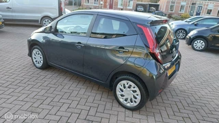 Toyota Aygo Toyota Aygo 1.0 VVT-i x-play - afbeelding nr 5