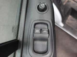 Ford Transit Custom Ford Transit Custom 130pk Automaat L2H1 Trend Navigatie Camera Apple Carplay/ Android auto Trekhaak Airco Cruise Control - afbeelding nr 10