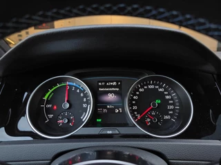 Volkswagen Golf Volkswagen Golf 1.4 TSI PHEV GTE | PANO / ACC / LED / CARPLAY / CAMERA / P.SENSOR V+A / LEDER-ALCANTARA / STOELVERW. / LANE ASS ! - afbeelding nr 46