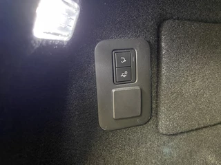 Land Rover Range Rover Evoque Land Rover Range Rover Evoque 1.5 P300e AWD Autobiography | Elek Trekhaak | Meridian Surround - afbeelding nr 18