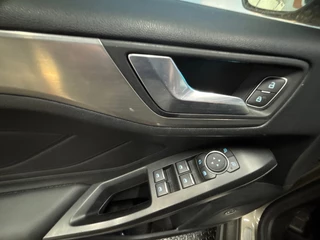 Ford Focus Ford Focus Wagon 1.0 EcoBoost Titanium Business Trekhaak, Keyless, Navi, - afbeelding nr 9