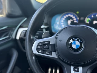 BMW 5 Serie BMW 5 Serie 530e iPerf High Exe SCHUIFDAK M-Pakket 20inch - afbeelding nr 13