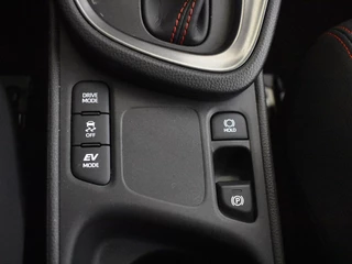 Toyota Yaris Cross Toyota Yaris Cross 1.5 Hybrid 130PK GR Sport | Stuur en Stoelverwarming | PDC V+A+ - afbeelding nr 31