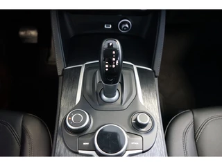 Alfa Romeo Stelvio Alfa Romeo Stelvio 2.0 T AWD Super | schakel flippers | | Carplay | - afbeelding nr 24