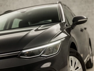 Volkswagen Golf (APPLE CARPLAY, GROOT NAVI, ADAPTIVE CRUISE, TREKHAAK ELEKTRISCH, KEYLESS START, SPORTSTOELEN, DAB+, LED KOPLAMPEN, NIEUWE APK, NIEUWSTAAT) - afbeelding nr 15