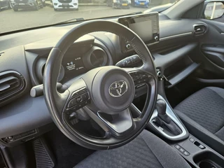 Toyota Yaris Toyota Yaris 1.5 Hybrid Dynamic | Nieuw Model / Dealer OH | Carplay / Cruise - afbeelding nr 19