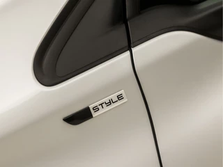 Peugeot 208 Peugeot 208 1.2 e-VTi Sport Automaat (NAVIGATIE, GETINT GLAS, LM VELGEN, SPORTSTOELEN, CRUISE, PARKEERSENSOREN, NIEUWE APK, NIEUWSTAAT) - afbeelding nr 28
