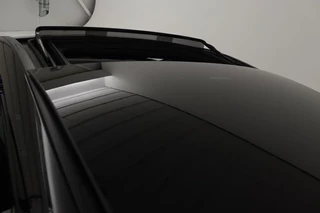 Mercedes-Benz A-Klasse Mercedes-Benz A-klasse 200 AMG | Panoramadak | Carplay |  Stoelverwarming | Keyless | Leder/Alcantara | Camera | Sfeerverlichting | Widescreen | Full LED - afbeelding nr 26
