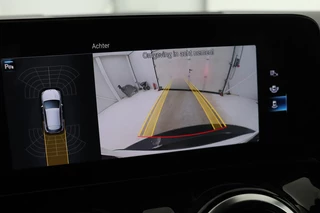 Mercedes-Benz GLA Mercedes-Benz GLA-klasse 250e Style | Adaptive cruise | Carplay |  Stoelverwarming | Camera | Half leder | Full LED | Park Assist | Widescreen | Climate control - afbeelding nr 13