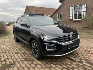 Volkswagen T-Roc Volkswagen T-Roc 1.5 TSI Sport Pano| Navi+BT| CARPLAY - afbeelding nr 10