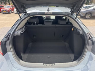 Honda Civic Honda Civic 2.0 e:HEV Elegance € 1850 KORTING! Dodehoek detectie, verwarmde stoelen , All-in Rijklaarprijs - afbeelding nr 12