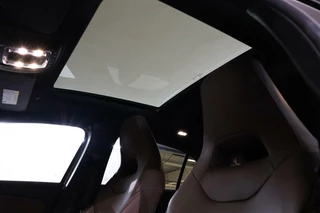 Mercedes-Benz A-Klasse Mercedes A-klasse 250e AMG|Pano|Leder|Night|Camera|Ambiance| - afbeelding nr 14