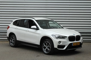 BMW X1 BMW X1 sDrive18i 136pk Centennial Executive AUTOMAAT NL-Auto NAP Clima Cruise Navi PDC 17