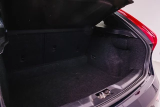Volvo V40 Volvo V40 T2 Momentum, Business Pack Connect - afbeelding nr 7
