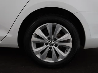 Volkswagen Golf Volkswagen Golf Variant 1.0 TSI Comfortline | Trekhaak | Navigatie | Apple CarPlay | Cruise Control | DAB | LED | LMV - afbeelding nr 26