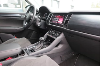 Škoda Kodiaq LED, PDC , Navi, Cruisecontrol, Stoelverwarming , Carplay, Trekhaak . Achteruitrijcamera ,Canton Audio ,LMV,  etc - afbeelding nr 31