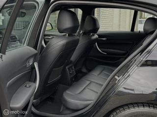 BMW 1 Serie BMW 1-serie 118i M Sport|PANO|CARPLAY|TREKHAAK| - afbeelding nr 20