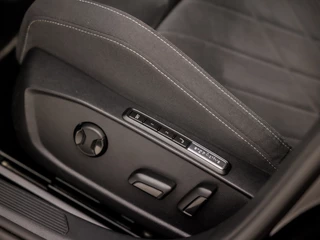 Volkswagen Golf Volkswagen Golf 1.0 TSI Sport (APPLE CARPLAY, GROOT NAVI, MEMORY SEATS, ALCANTARA, CAMERA, SPORTSTOELEN, KEYLESS, LM VELGEN, LED KOPLAMPEN, NIEUWSTAAT) - afbeelding nr 13