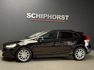 Volvo V40 Volvo V40 V40 Cross Country T3 152pkSummum panorama leer camera - afbeelding nr 17