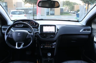 Peugeot 2008 Peugeot 2008 1.2 PureTech Allure, automaat, navigatie. - afbeelding nr 20