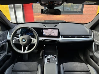 BMW X1 BMW X1 sDrive20i M-Sport Panorama Trekhaak Camera 18'' LED - afbeelding nr 15