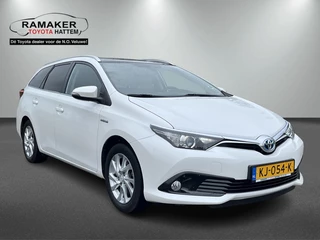 Toyota Auris - 399480212-0