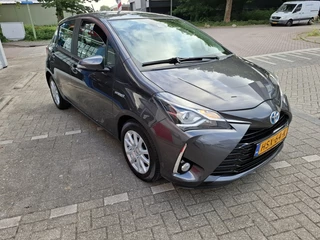 Toyota Yaris Toyota Yaris 1.5 Hyb. Dynamic + parkeersensoren achter - afbeelding nr 6