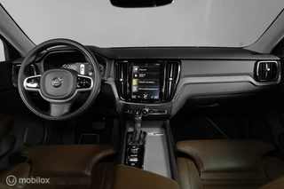 Volvo V60 Volvo V60 2.0 T5 R-Design|PANO|H&K|HUD|LEDER|KEYLESS|ACC| - afbeelding nr 10