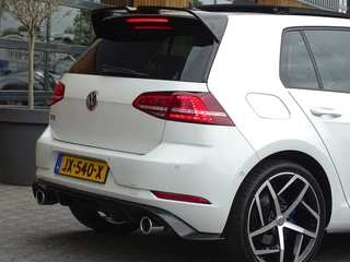 Volkswagen Golf Volkswagen Golf TSI GTE 245PK / GTI R Perf. ed. / LED - afbeelding nr 68