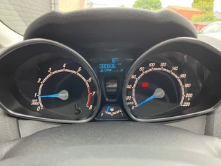Ford Fiesta Ford Fiesta 1.0 EcoBoost Titanium X 101 pk | dealer onderhouden | climate control | trekhaak | camera | cruise control - afbeelding nr 30