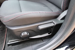 Ford Focus Ford Focus Wagon 1.5 EcoBoost ST Line Business | Trekhaak | Camera | Winterpack - afbeelding nr 38