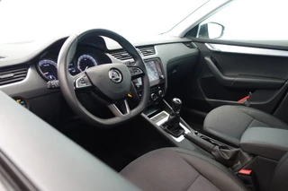 Škoda Octavia Skoda Octavia Combi 1.0 TSI Greentech Ambition Business - afbeelding nr 2