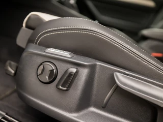Volkswagen Passat Volkswagen Passat Variant 1.4 TSI ACT Highline 150Pk Automaat (APPLE CARPLAY, GROOT NAVI, CLIMATE, STOELVERWARMING, SPORTSTOELEN, KEYLESS, ADAPTIVE CRUISE, TREKHAAK, PARKEERSENSOREN, NIEUWSTAAT) - afbeelding nr 33