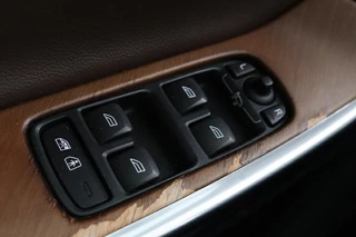 Volvo XC60 Volvo XC60 2.0 T5 Summum | 1e eigenaar | Leder |  Stoelverwarming | Trekhaak | Navigatie | Sportstoelen | Memory | Bluetooth | Climate control - afbeelding nr 28