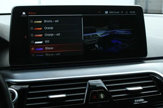 BMW 5 Serie BMW 5-serie 520i M-SPORT LASER MEMORY LEDER CAMERA SFEERVERLICHTING - afbeelding nr 43