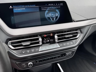 BMW 1 Serie BMW 1-serie 120i High Executive Performance NAP Individual Pano - afbeelding nr 33