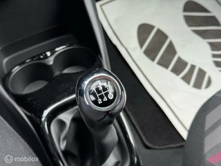 Peugeot 108 Peugeot 108 1.2 Puretech Allure|Camera|Navigatie|LED| - afbeelding nr 26