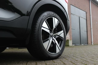 Volvo XC40 ➡️ Volvo XC40 Recharge P8 AWD R-Design | 1e eigenaar | NL auto | 408 pk | Dakraam | 19 inch | LED | DAB | Camera | Carplay | Stuur+voorruit verwarming | - afbeelding nr 37