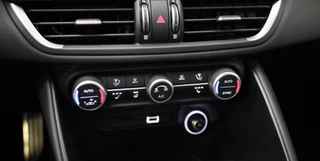 Alfa Romeo Giulia Alfa Romeo GIULIA 2.0 T GME AWD Ti 280 Pk / FACELIFT / Aut / Navi / Camera / Memory / Acc / Lane Assist / Led / 19 Inch - afbeelding nr 8