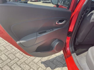 Renault Clio Renault Clio Estate 0.9 TCe Limited - afbeelding nr 29
