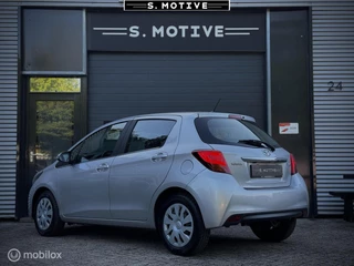 Toyota Yaris Toyota Yaris 1.0 VVT-i Airco | Navigatie | Bluetooth |Camera - afbeelding nr 3